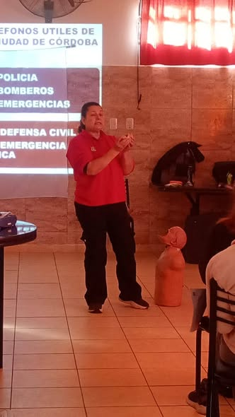 Demostración durante el curso de RCP, foto 2