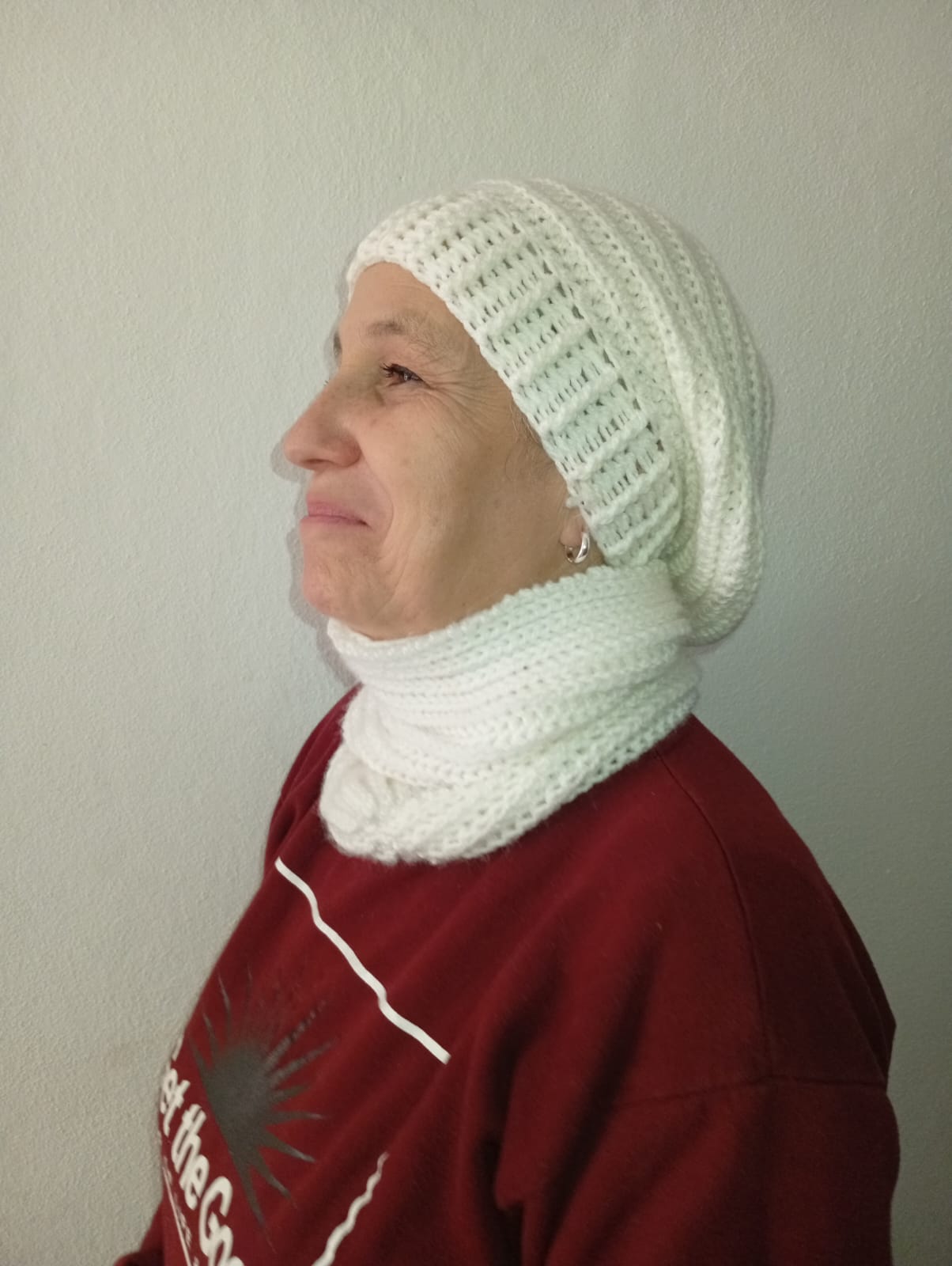 Conjunto de gorro y cuello realizado en el Taller de Tejido